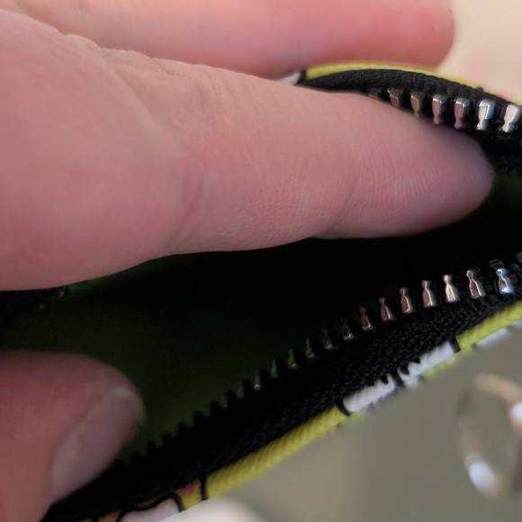 Hello Kitty Coin Pouch And Card Holders - Picture 4 of 5